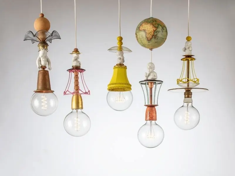 Viseće lampe, deo kolekcije Upcycling Light Deluxe; dizajn i izrada: Bettina Schori || fotografija: ljubaznošću Betine Šori (Bettina Schori)