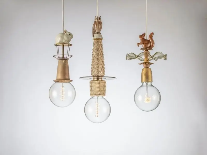Viseće lampe, deo kolekcije Upcycling Light Deluxe; dizajn i izrada: Bettina Schori || fotografija: ljubaznošću Betine Šori (Bettina Schori), © Ole Akhøj