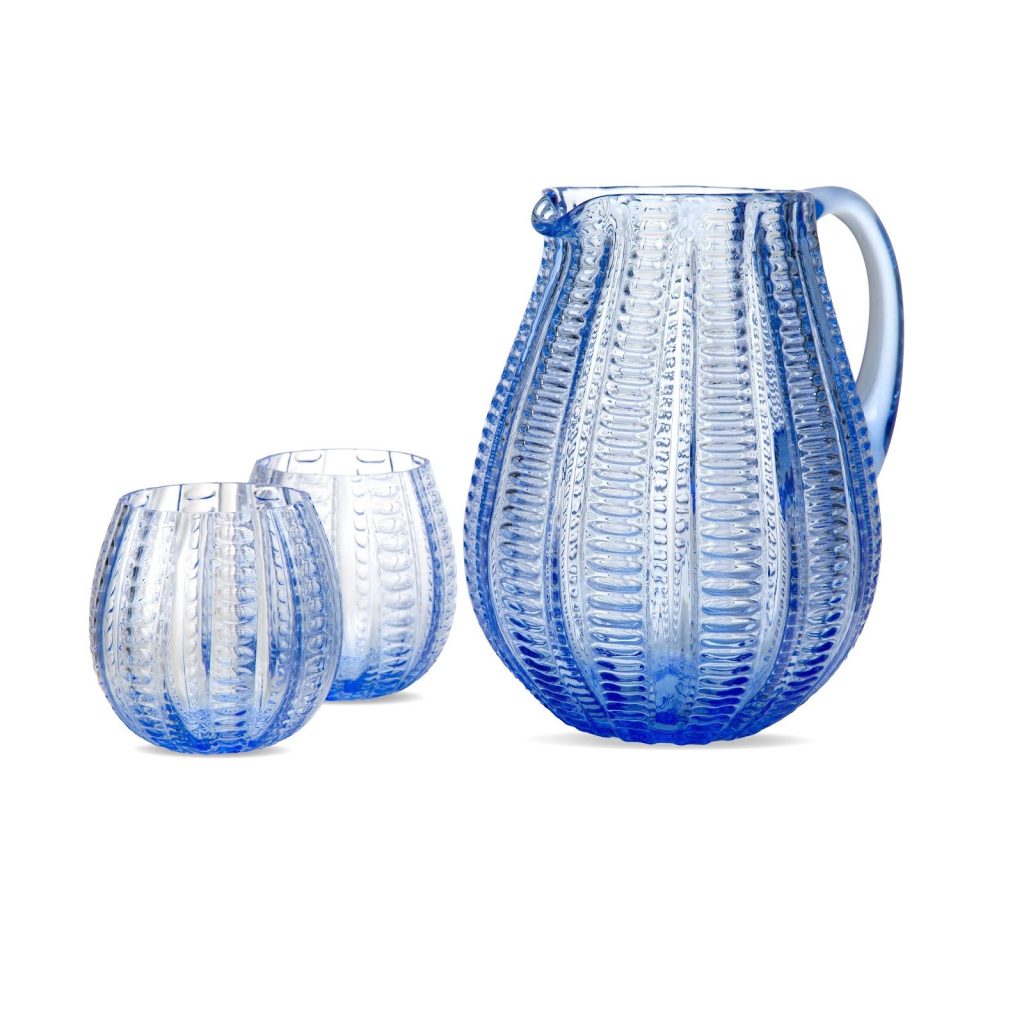 Servis SO, reciklirano staklo; dizajn i izrada: YaKUSH || fotografija: ljubaznošću YaKUSH