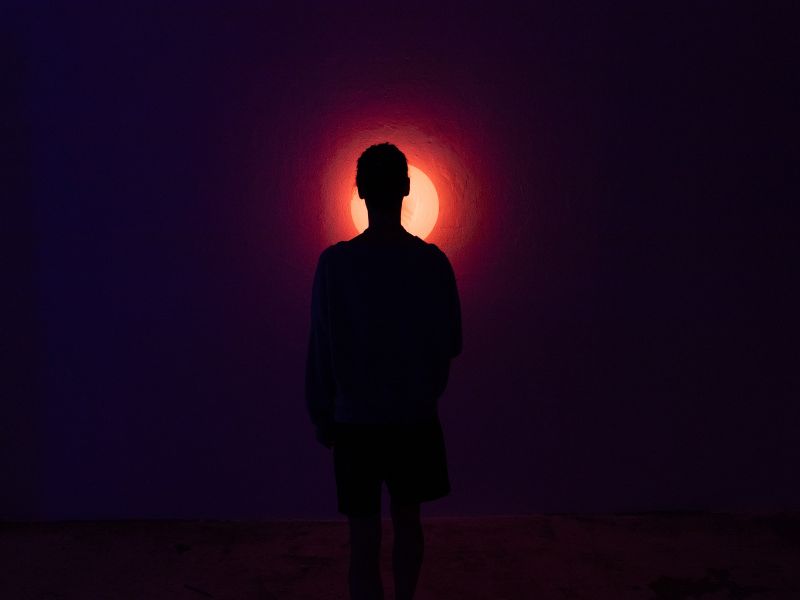 Blizina distance / Proximity of Distance (2023), mixed media; rad Mete Mramor, supervizori: prof. Tanja Pak i Petja Grafenaue; predstavljen na Međunarodnoj izložbi Stanislav Libenský u Pragu 2024. || fotografija: Oskar Kandare, ljubaznošću Mete Mramor