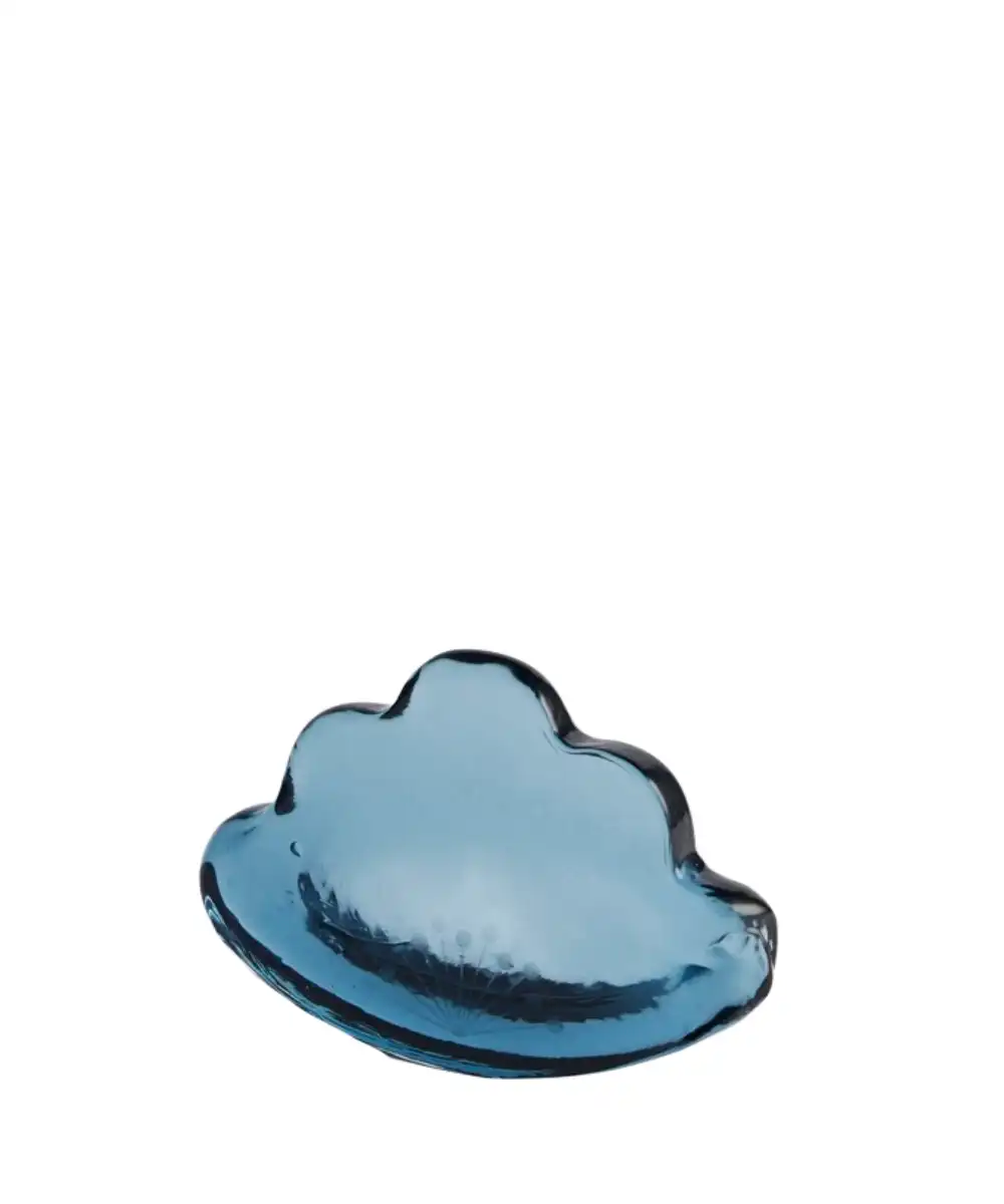 Gua ša (The Gua Sha), proizvod Rudolph Care, reciklirano staklo; dizajn i izrada: Rosendahl Design Group & Holmegaard Værk || fotografija: ljubaznošću Rudolph Care